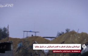 لحظه هدف قرار دادن یک افسر صهیونیست توسط رزمنده قسام