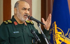 سرلشکر سلامی: ناو ابومهدی همه اجزای اصلی یک نبرد را در خود دارد