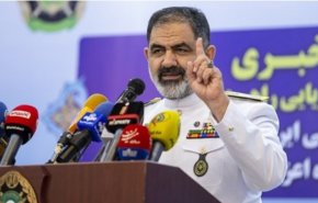 الإدميرال إيراني: تجهيز البحرية الايرانية بصواريخ مداها ١٠٠٠ كلم