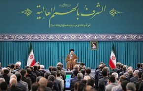 رهبر انقلاب: مهم‌ترین وظیفه دولت بهبود فضای کسب و کار و برطرف کردن موانع آن است