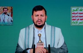 السيد الحوثي يحذر من التصعيد اذا لم يتوقف العدوان على غزة، ويوجه بشرى 