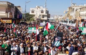 راهپیمایی یمنی‌ها در حمایت از فلسطین