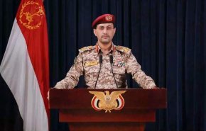 القوات اليمنية تستهدف سفينة نفطية وعددا من السفن الحربية الأمريكية +فيديو

