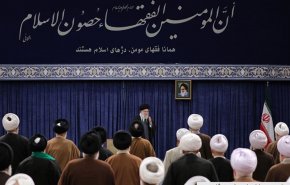 رهبر انقلاب: نمایندگان جدید مراقب باشند کام ملت و فضای سیاسی کشور تلخ نشود