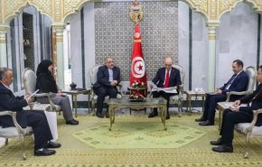 تونس.. وزير الخارجية يتسلم أوراق اعتماد السفير الإيراني