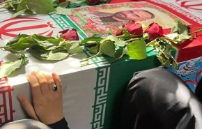 وداع با پیکر سرلشکر شهید زاهدی در برنامه سحر حرم زینبیه + فیلم