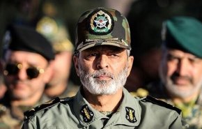 فرمانده کل ارتش: تیراندازی به چند شیء پرنده انجام شد
