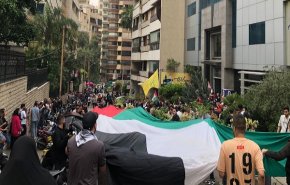تظاهرات دانشجویان دانشگاه آمریکایی بیروت در همبستگی با غزه + فیلم
