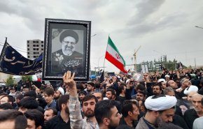 وداع مردم قم با «عزیز جمهور»/ میزبانی تاریخی مردم قم از پیکر رئیس‌جمهور مردمی