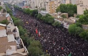 وداع باشکوه مردم مشهد با خادم‌الرضا + فیلم