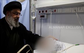 فیلم منتشر نشده از حضور سید حسن نصرالله بر بالین مادرش