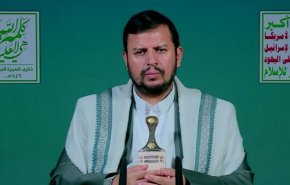 رهبر انصارالله یمن: دشمنان دربرابر توانمندی های فناورانه ما غافلگیر شدند/ ترس سران عربی با ورود ناوهای هواپیمابر آمریکا به خلیج فارس