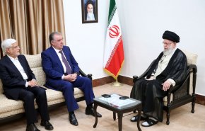 تاکید امام خامنه‌ای برگسترش زبان فارسی دردیدار امامعلی رحمان
