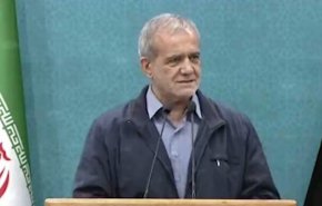 پزشکیان: دولت‌ چهاردهم هرگز کشور را جلوی بیگانگان نقد نمی‌کند
