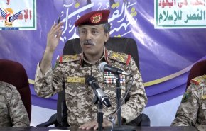 وزیر دفاع یمن: دشمنان شگفتی‌های غافلگیر کننده خواهند دید
