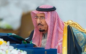  نقل الملك سلمان إلى المستشفى
