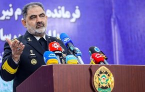 دریادار ایرانی: خطوط کشتیرانی در امنیت کامل قرار دارد
