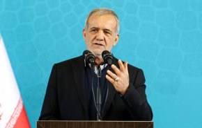 بزشكيان: دعاة حقوق الانسان يبررون الجرائم التي يرتكبونها