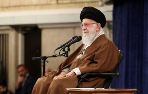 تقدیم فرازهایی از دیدگاه‌های رهبر انقلاب درباره حضرت مسیح(ع) به پاپ
