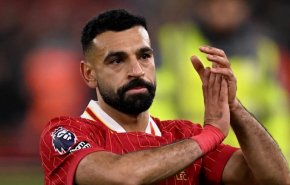تجديد عقد محمد صلاح في مهب الريح؟ وكيله يثير التساؤلات بتغريدة غامضة