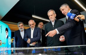 رئیس‌جمهور از نمایشگاه دستاوردهای صنعت هسته‌ای کشور بازدید کرد