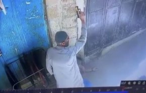 لحظه اعدام میدانی جوان فلسطینی در کرانه باختری