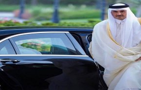 أمير قطر يغادر قمة بغداد دون القاء كلمة ومسؤول عراقي يكشف السبب