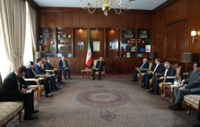 بزشكيان: نسعى لتعزيز العلاقات مع الجيران على أساس القواسم الثقافية والتاريخية المشتركة