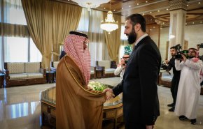 دیدار جولانی و بن فرحان در دمشق
