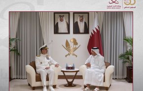 دیدار و گفت وگوی نخست وزیر قطر و فرمانده سنتکام در دوحه