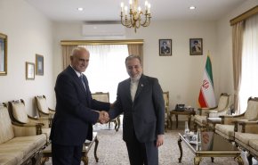 تأکید عراقچی بر تداوم حمایت‌ ایران از دولت، مردم و مقاومت لبنان
