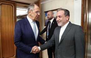 گفت‌وگوی تلفنی عراقچی و لاوروف
