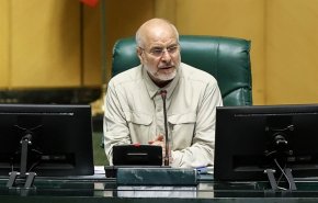 قالیباف: مدعیان جزایر سه‌گانه اراده‌ ملت ایران برای دفاع از تمامیت ارضی را آزمایش نکنند