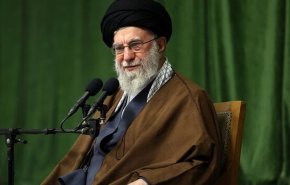 رهبر انقلاب بر لزوم انتقال انگیزه‌ها و ارزش‌های دوران دفاع مقدس به نسل جوان تاکید کرد