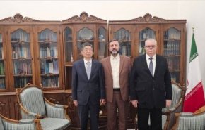 دیدار و گفتگوی غریب آبادی با سفرای روسیه و چین
