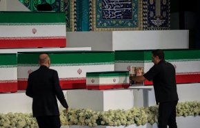 ادای احترام هیئت‌هایی از روسیه و چین به رهبر شهید ایران+فیلم