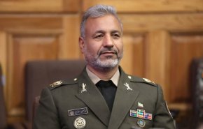 ارتش، خادم در دو میدان
