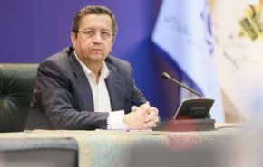 همتي: تصريحات وزير الخزانة الأمريكي بشأن الاقتصاد الإيراني متناقضة
