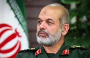 فرمانده کل سپاه: مسلح‌ترین ارتش تاریخ جهان را به زانو در آوردیم