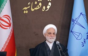 رئيس السلطة القضائية يدعو قادة الأديان إلى العمل من أجل السلام العالمي
