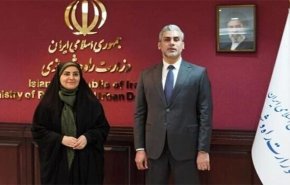 وزيرة الطرق الايرانية تتابع حل مشكلة الرحلات الجوية بين إيران والعراق