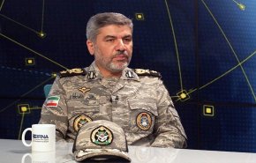 العميد أكرمي نيا: سنجبر سفن أميركا الحربية على مزيد من التراجع والابتعاد عن المنطقة