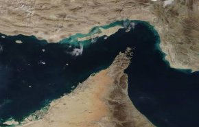 ناقلة رابعة تشتعل في مضيق هرمز.. وحرس الثورة يكشف التفاصيل