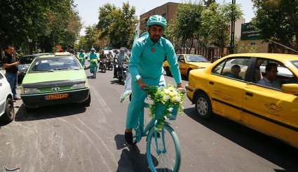 کاروان دوچرخه سواری کمپین از خودمان شروع کنیم در بازار تهران