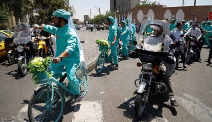 کاروان دوچرخه سواری کمپین از خودمان شروع کنیم در بازار تهران