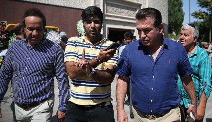 مراسم بزرگداشت مریم میرزاخانی