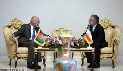 عکسهایی از لحظه ورود رییس جمهوری افغانستان به تهران