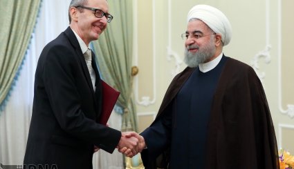 تقدیم استوارنامه سفرای جدید سه کشور خارجی به روحانی. تصاویر