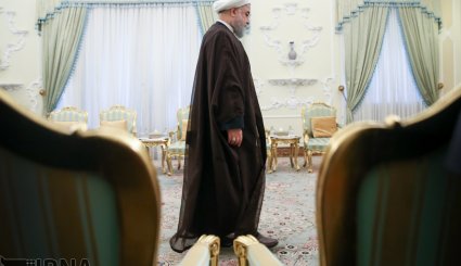 تقدیم استوارنامه سفرای جدید سه کشور خارجی به روحانی. تصاویر