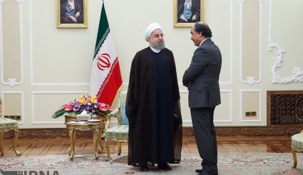 تقدیم استوارنامه سفرای جدید سه کشور خارجی به روحانی. تصاویر